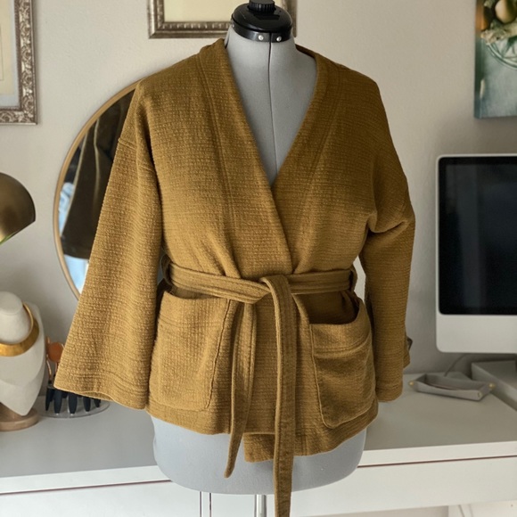 Texture & Thread Wrap Jacket - Picture 4 of 11